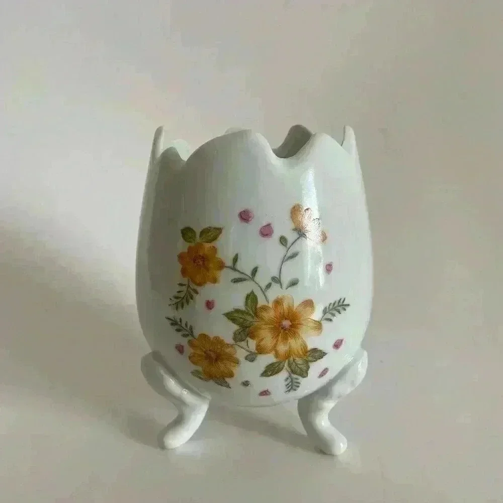 Lefton footed egg (vintage) Easter Egg